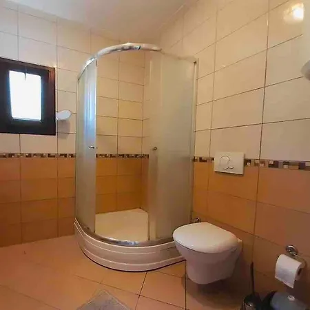 Casa vacanze Kizilagac'ta Tas Ev *